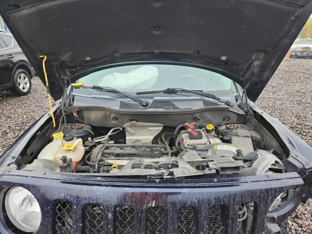 Photo 11 from auction – 2011 JEEP PATRIOT with VIN 1J4NT1GAXBD203582