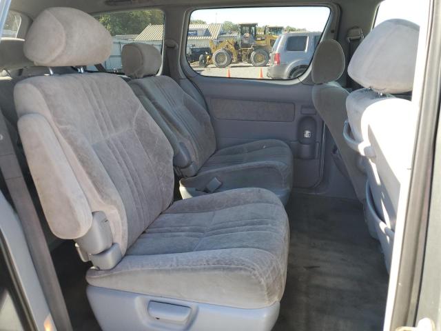 Photo 11 from auction – 2000 TOYOTA SIENNA LE with VIN 4T3ZF13C6YU192064