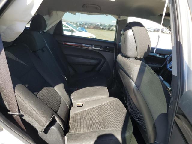 Photo 10 from auction – 2015 KIA SORENTO LX with VIN 5XYKTDA78FG600237