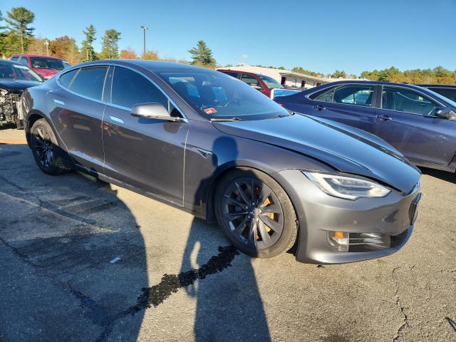 Photo 4 from auction – 2018 TESLA MODEL S with VIN 5YJSA1E22JF285700