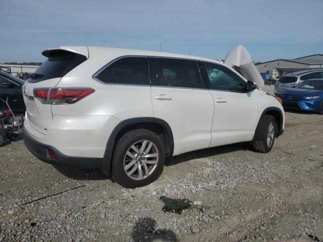 Photo 3 from auction – 2016 TOYOTA HIGHLANDER with VIN 5TDBKRFH3GS239490