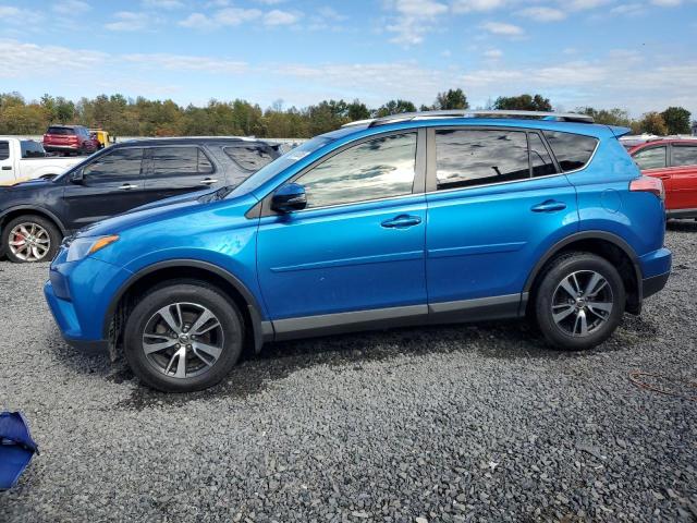 TOYOTA RAV4 XLE 2017 with VIN JTMRFREV1HJ707435 - Photo from auction