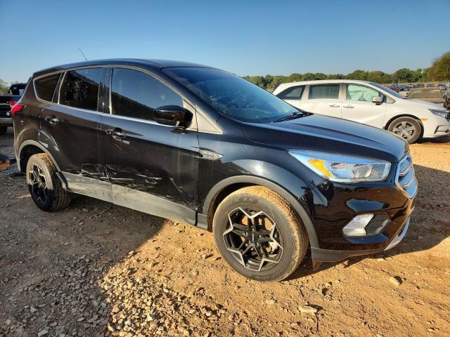 Photo 4 from auction – 2019 FORD ESCAPE SE with VIN 1FMCU0GD0KUB74796