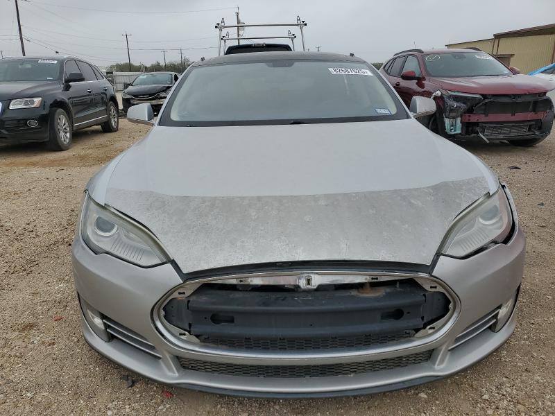 Photo 5 from auction – 2013 TESLA MODEL S with VIN 5YJSA1CG8DFP09285
