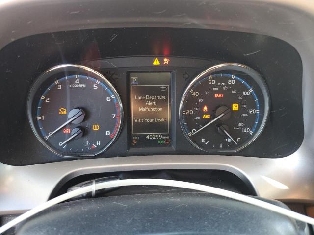 Photo 9 from auction – 2018 TOYOTA RAV4 LIMIT with VIN JTMYFREV8JD125347