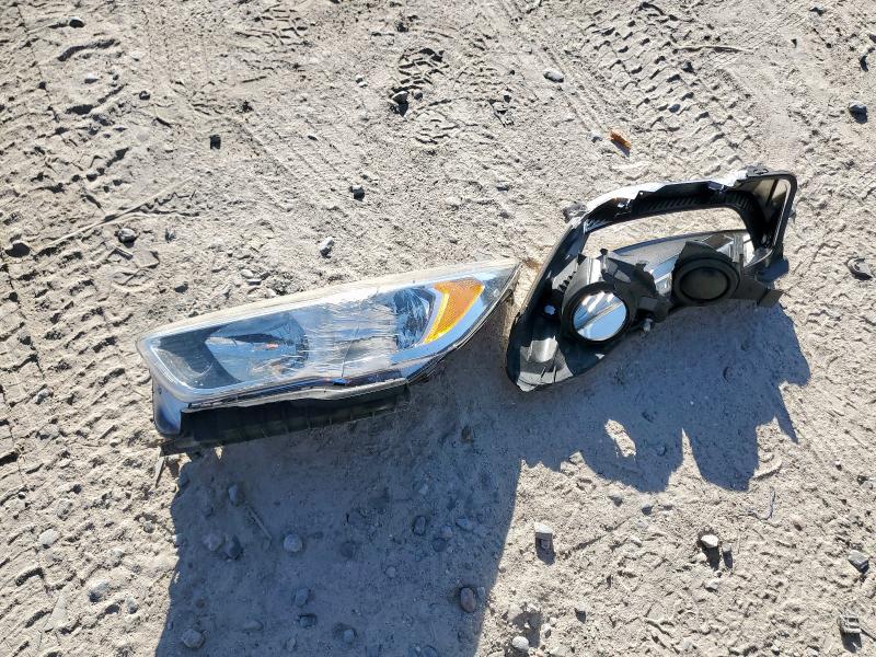 Photo 13 from auction – 2019 FORD ESCAPE SE with VIN 1FMCU0GD1KUB00528