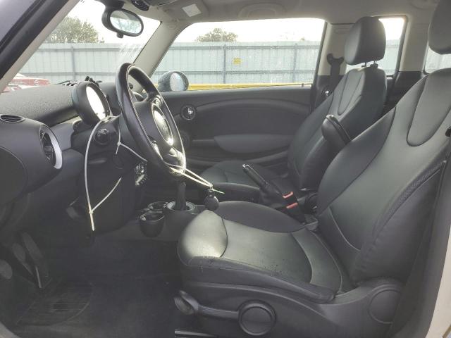 Photo 7 from auction – 2011 MINI COOPER CLU with VIN WMWZF3C53BTX81917