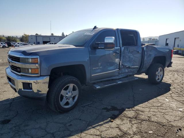 CHEVROLET SILVERADO 2015 with VIN 1GC1KWE82FF669523 - Photo from auction