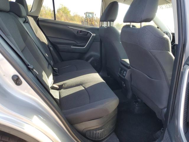Photo 11 from auction – 2019 TOYOTA RAV4 LE with VIN 2T3MWRFV2KW004931