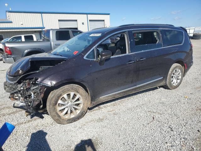 CHRYSLER PACIFICA T 2017 with VIN 2C4RC1BG5HR591085 - Photo from auction