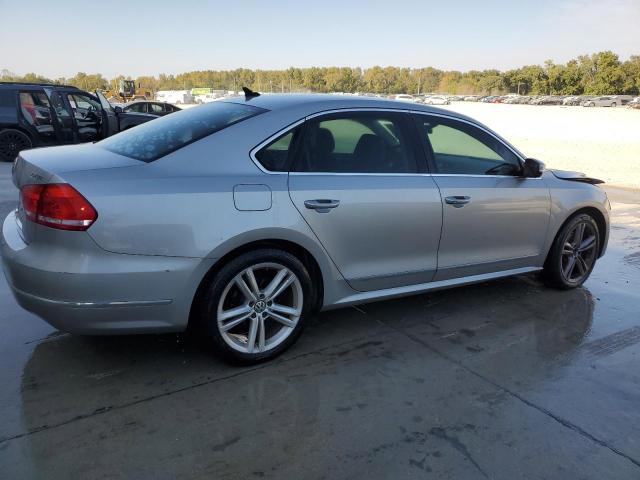 Photo 3 from auction – 2012 VOLKSWAGEN PASSAT SEL with VIN 1VWCN7A32CC053931
