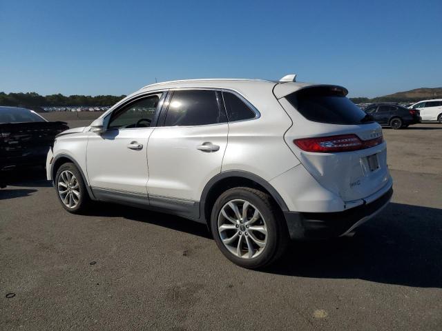 Photo 2 from auction – 2017 LINCOLN MKC SELECT with VIN 5LMCJ2D97HUL68154