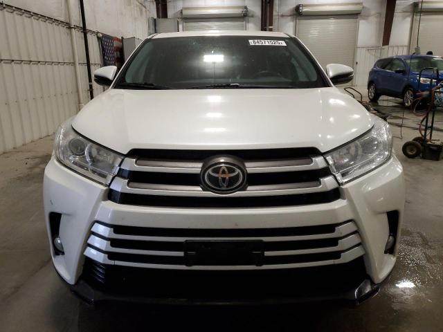 Photo 5 from auction – 2019 TOYOTA HIGHLANDER with VIN 5TDBZRFH1KS714865