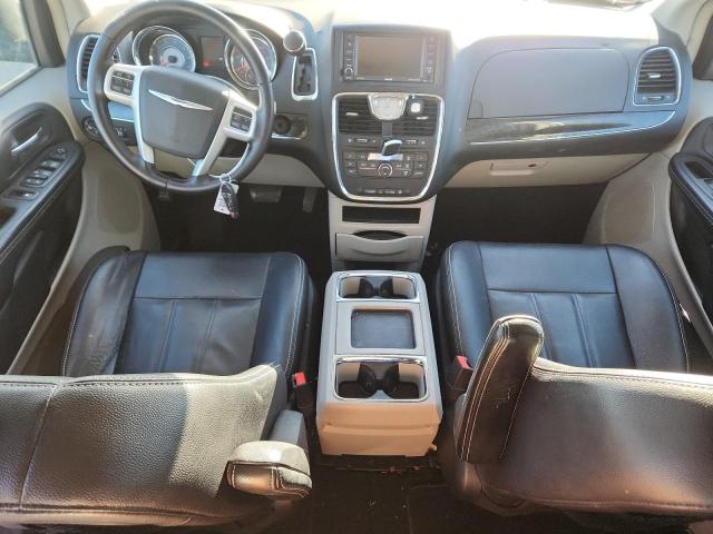 Photo 8 from auction – 2016 CHRYSLER TOWN & COU with VIN 2C4RC1BG2GR290109