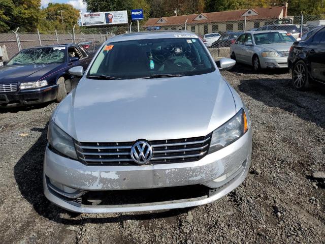 Photo 5 from auction – 2012 VOLKSWAGEN PASSAT SEL with VIN 1VWCP7A37CC085137