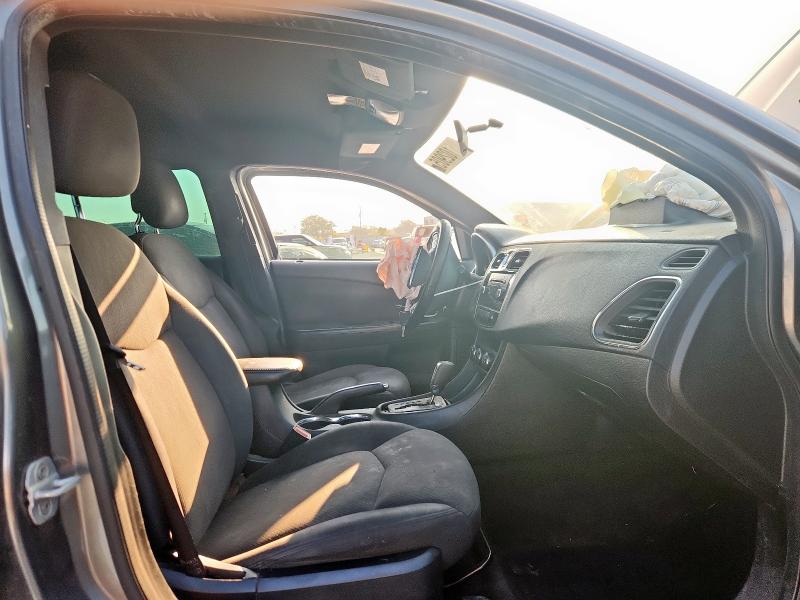 Photo 7 from auction – 2012 CHRYSLER 200 LX with VIN 1C3CCBAB9CN295871