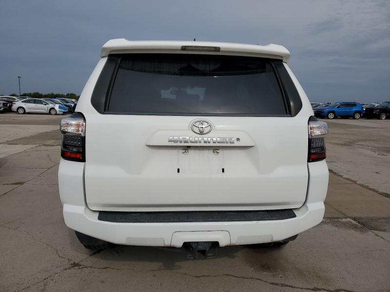 Photo 6 from auction – 2017 TOYOTA 4RUNNER SR with VIN JTEZU5JR9H5149426