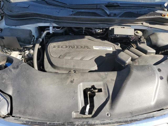 Photo 11 from auction – 2017 HONDA RIDGELINE with VIN 5FPYK3F43HB015119