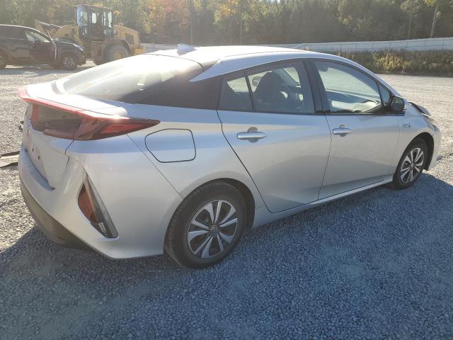 Photo 3 from auction – 2017 TOYOTA PRIUS PRIM with VIN JTDKARFPXH3041177