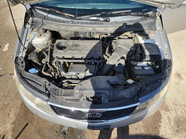 Zdjęcie 11 z aukcji – 2010 KIA FORTE EX z VIN KNAFU4A29A5202911