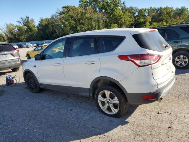 Photo 2 from auction – 2016 FORD ESCAPE SE with VIN 1FMCU9GX4GUB63306