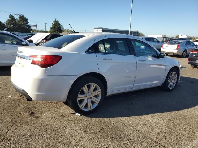 Foto 3 de la subasta – 2011 CHRYSLER 200 TOURING con VIN 1C3BC1FBXBN619181