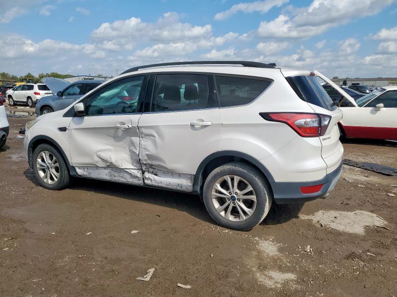 Photo 2 from auction – 2017 FORD ESCAPE SE with VIN 1FMCU0GD8HUC07231