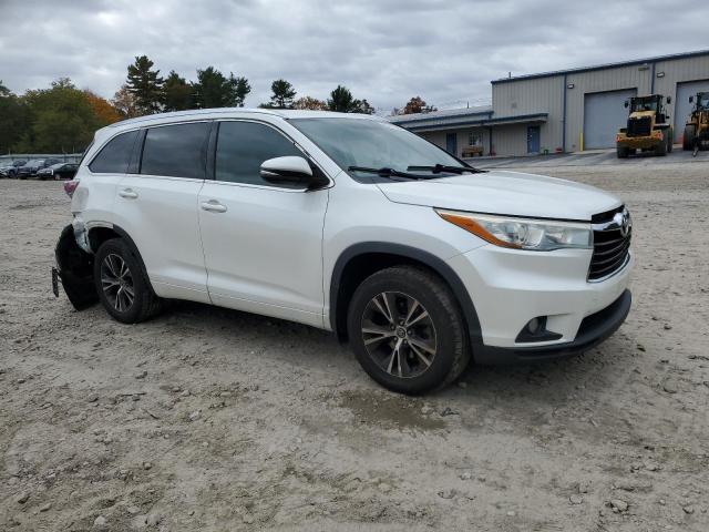 Photo 4 from auction – 2016 TOYOTA HIGHLANDER with VIN 5TDJKRFH8GS287286