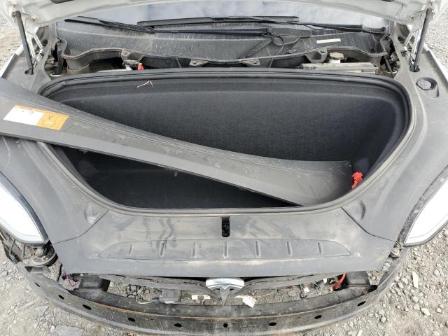 Photo 12 from auction – 2018 TESLA MODEL X with VIN 5YJXCDE25JF103019