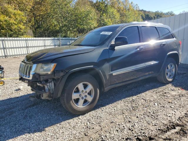 JEEP GRAND CHEROKEE LAREDO 2011 with VIN 1J4RR4GG3BC677692 - Photo from auction