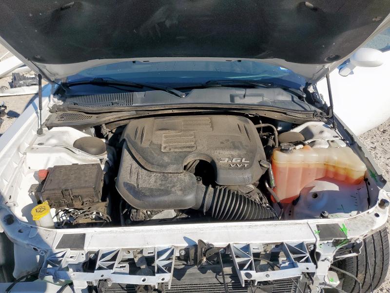 Photo 11 from auction – 2018 DODGE CHALLENGER with VIN 2C3CDZAG7JH132644