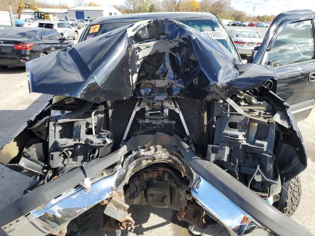 Photo 11 from auction – 2004 CHEVROLET SILVERADO with VIN 2GCEK19T641156492