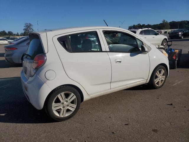 Photo 3 from auction – 2015 CHEVROLET SPARK 1LT with VIN KL8CD6S91FC723128