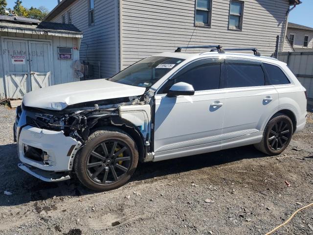 AUDI Q7 PRESTIG 2017 with VIN WA1VAAF75HD045611 - Photo from auction