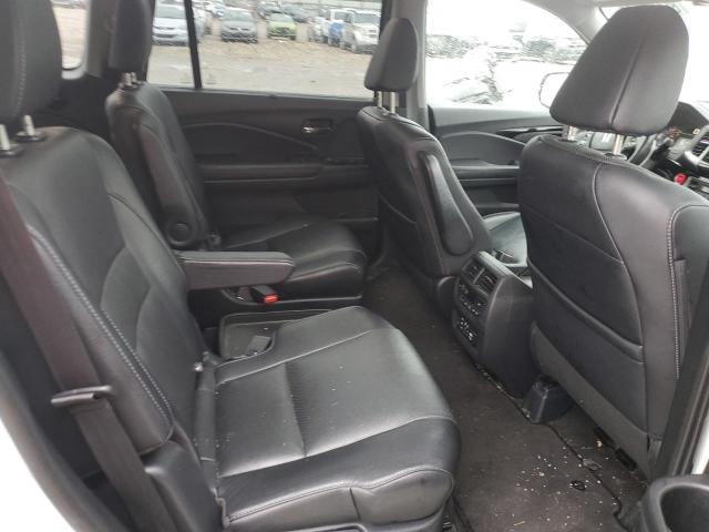 Photo 11 from auction – 2017 HONDA PILOT ELITE with VIN 5FNYF6H01HB052095