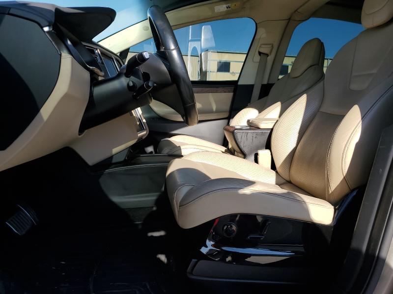 Photo 7 from auction – 2016 TESLA MODEL X with VIN 5YJXCBE25GF008280