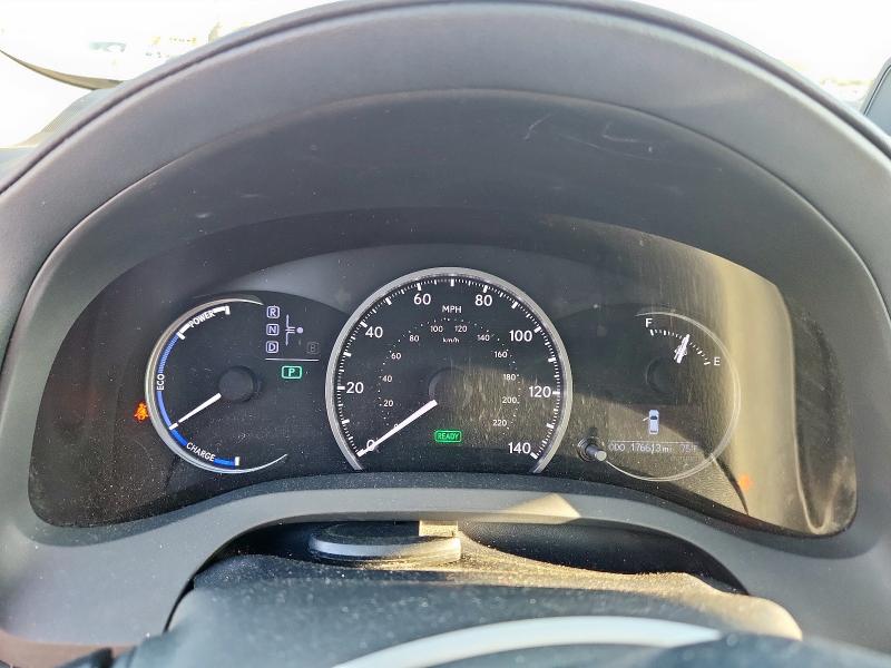 Photo 9 from auction – 2011 LEXUS CT 200 with VIN JTHKD5BH9B2037227