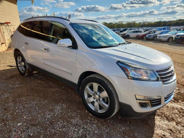 Photo 4 from auction – 2016 CHEVROLET TRAVERSE L with VIN 1GNKRJKD0GJ272189