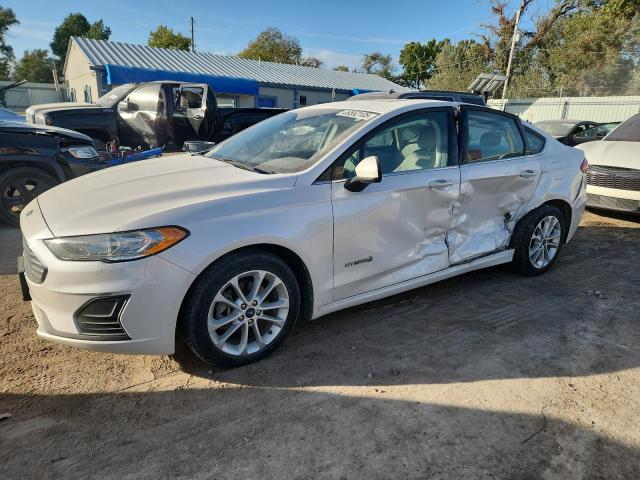 FORD FUSION SE 2019 with VIN 3FA6P0LU1KR207963 - Photo from auction