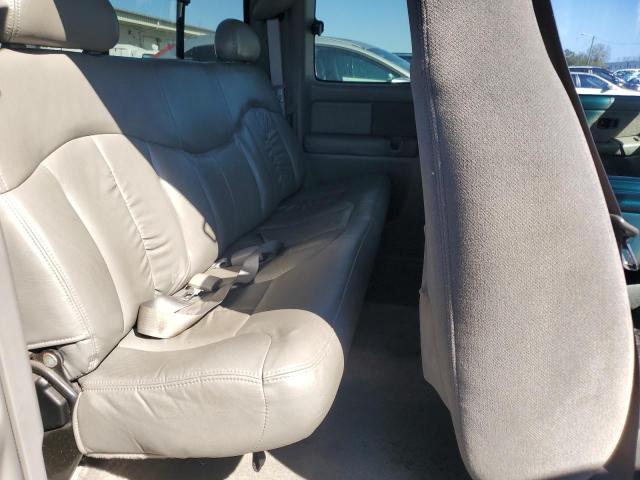 Photo 10 from auction – 1999 CHEVROLET SILVERADO C1500 with VIN 1GCEC19T3XZ137309