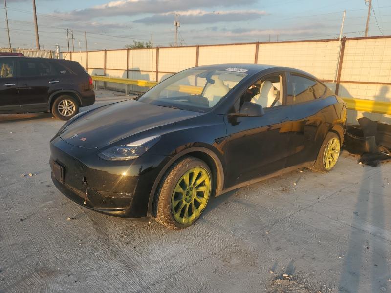 TESLA MODEL Y 2024 with VIN 7SAYGAEE4RF080459 - Photo from auction