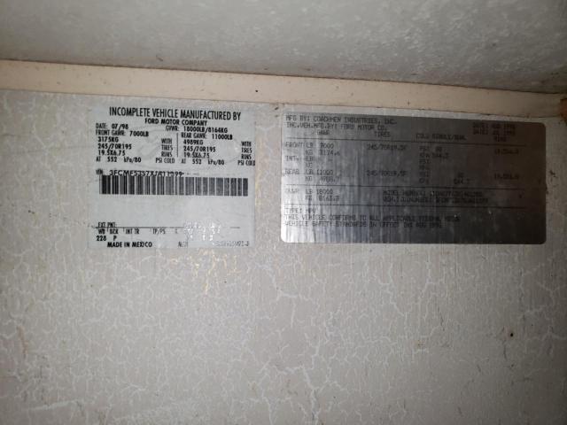 Photo 10 from auction – 1999 COACH 340QB with VIN 3FCMF53S7XJA11399