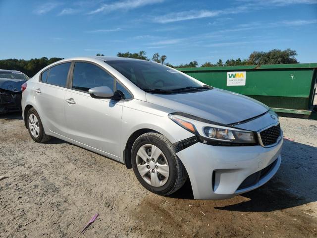 Photo 4 from auction – 2018 KIA FORTE LX with VIN 3KPFL4A74JE180743