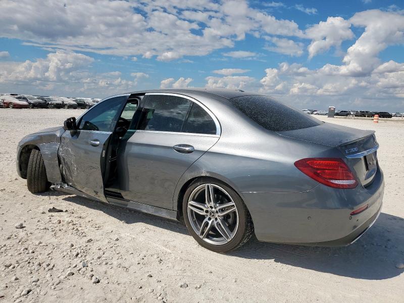 Photo 2 from auction – 2019 MERCEDES-BENZ E 300 with VIN WDDZF4JB6KA556247