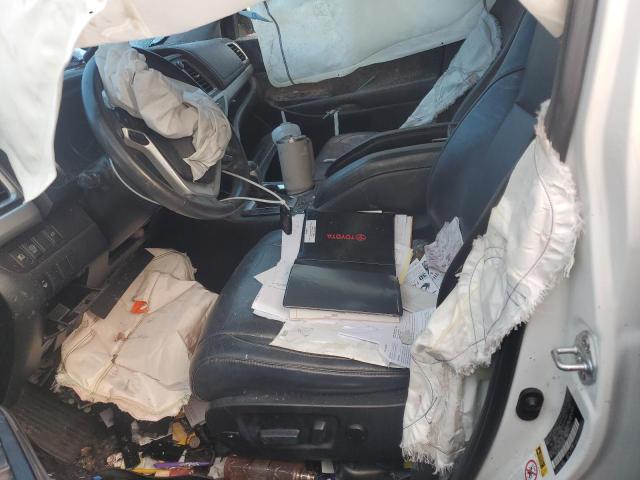 Photo 7 from auction – 2018 TOYOTA HIGHLANDER with VIN 5TDJZRFH7JS833093