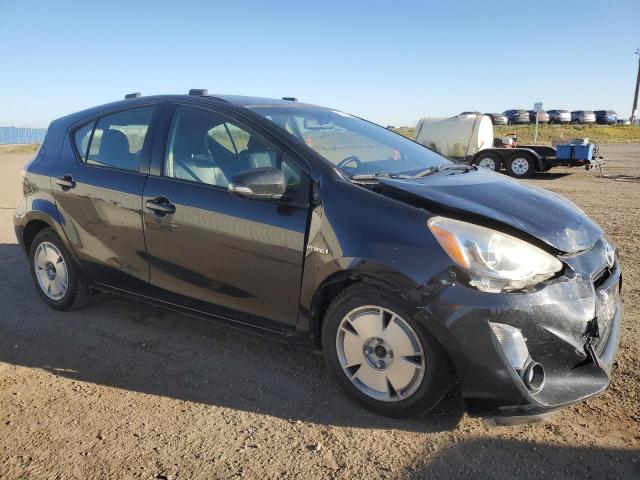 Photo 4 from auction – 2015 TOYOTA PRIUS C with VIN JTDKDTB31F1101962