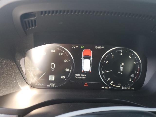 Photo 9 from auction – 2019 VOLVO XC60 T5 MO with VIN LYV102DK6KB187021