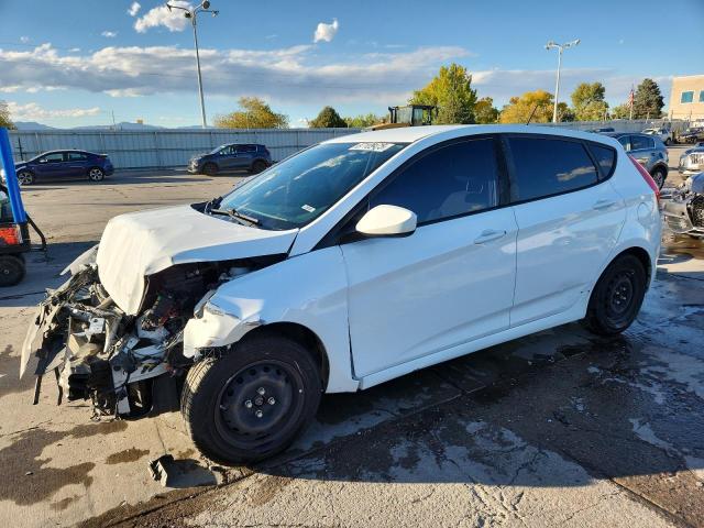 HYUNDAI ACCENT SE 2017 z numerem VIN KMHCT5AE9HU306450 - Zdjęcie z aukcji