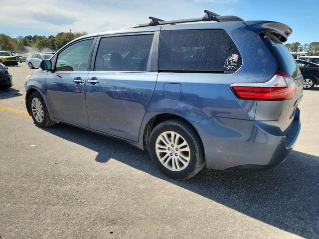 Photo 2 from auction – 2015 TOYOTA SIENNA XLE with VIN 5TDYK3DC4FS545885