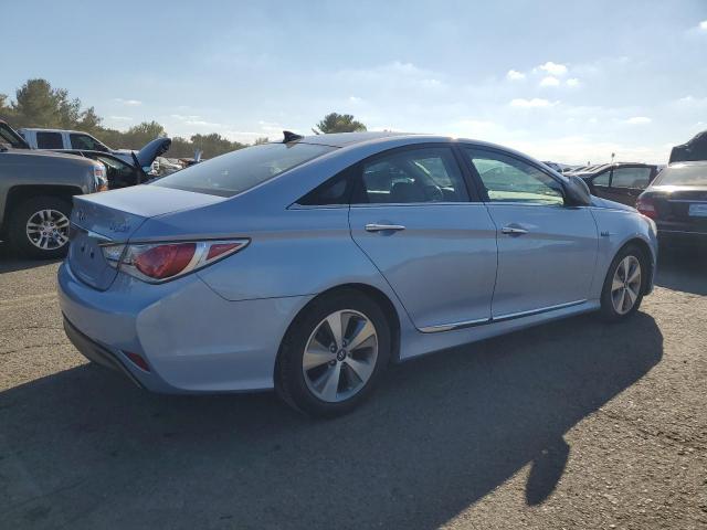 Photo 3 from auction – 2012 HYUNDAI SONATA HYB with VIN KMHEC4A4XCA044653